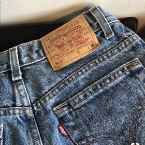 Vintage 512 Levi Jeans